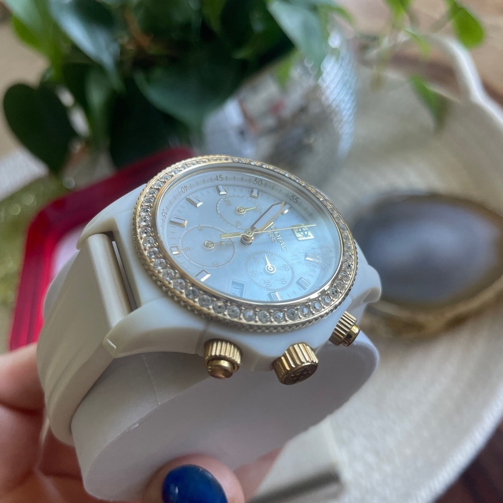 Zodiac Women's White and Gold Crystal Accent Watch - Picture 5 of 10